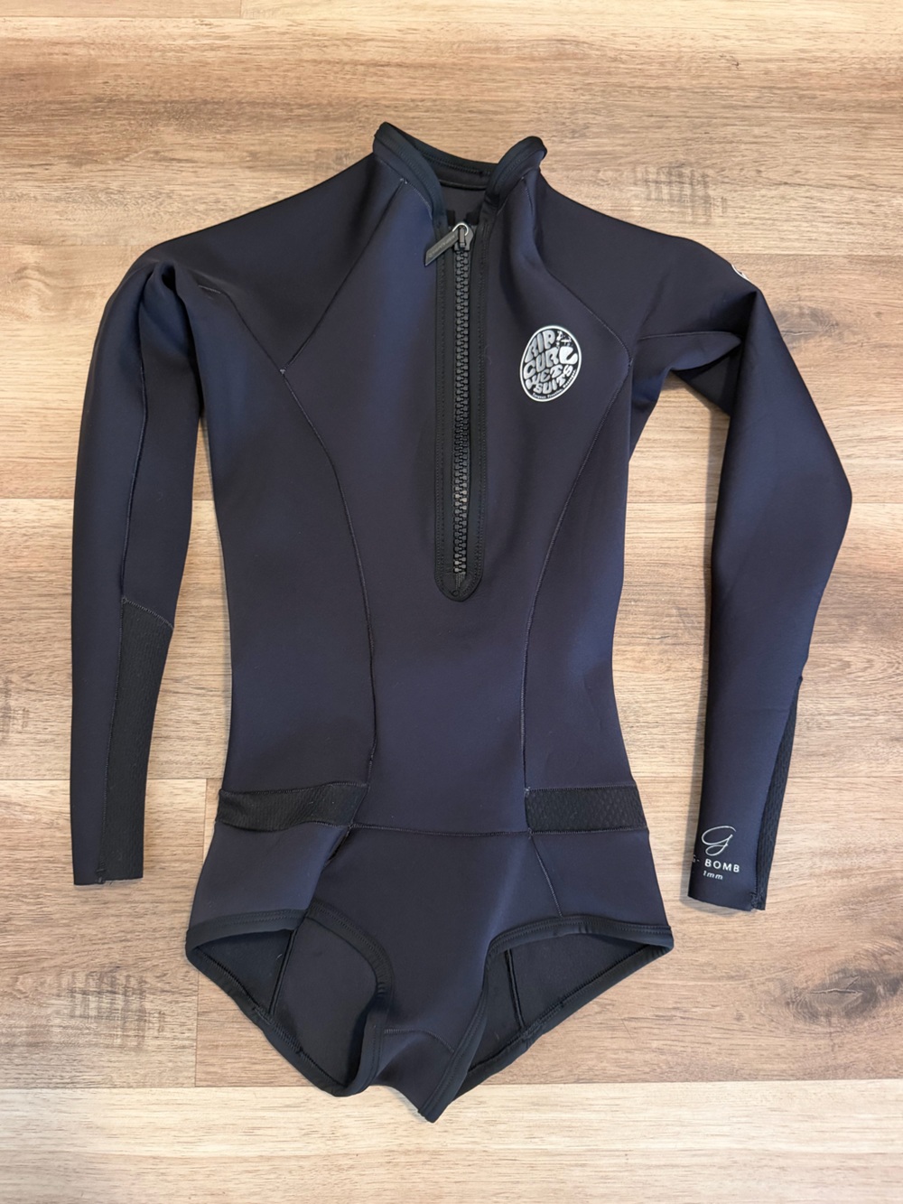 Rip Curl Women G Bomb 1mm L/S Spring Suit Size 6 Front Zip Black EUC